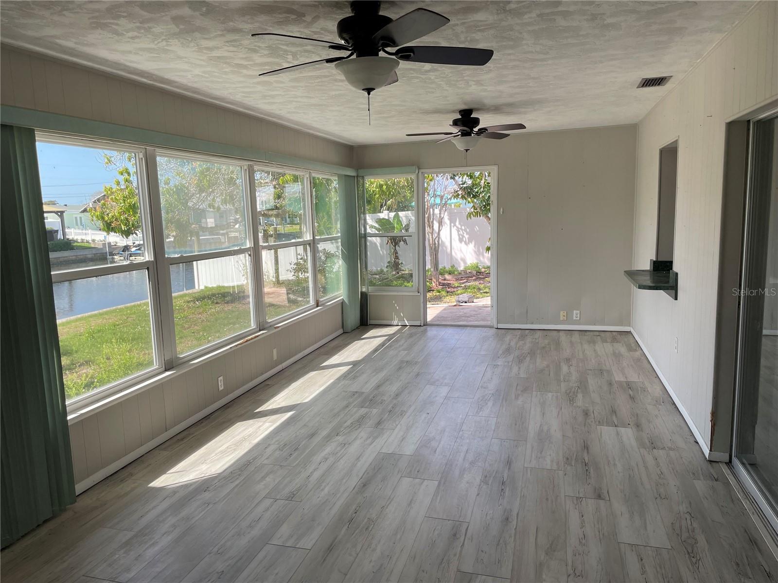 FLAMINGO CAY SECOND UNIT - Residential
