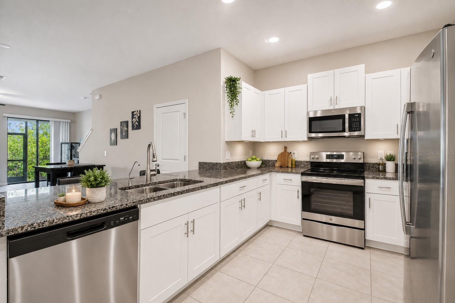 GLENCOVE AT BAY PARK - Residential