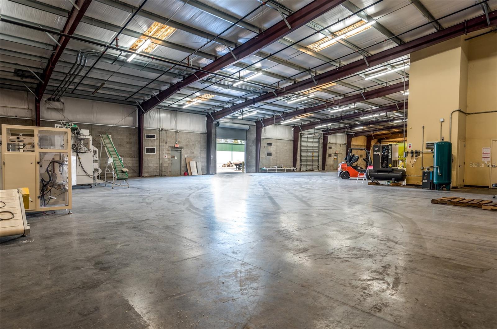 POINCIANA COMMERCENTER 1 - Commercial Sale