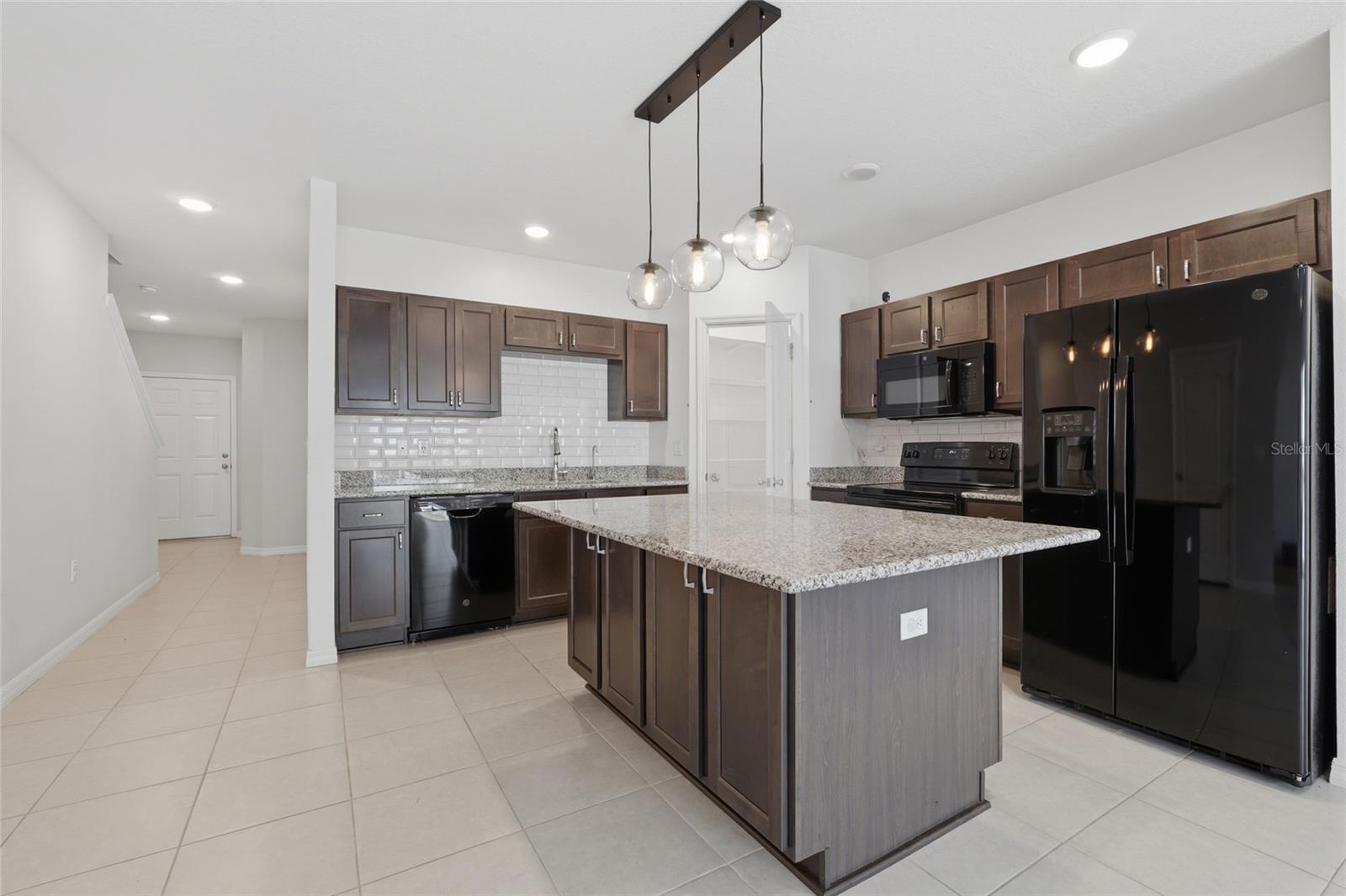 HAMPTON HILLS SOUTH PH 03 - Residential