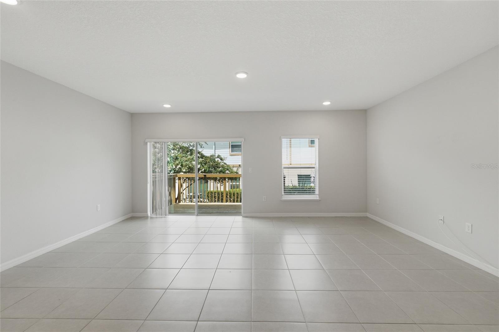 HAMPTON HILLS SOUTH PH 03 - Residential