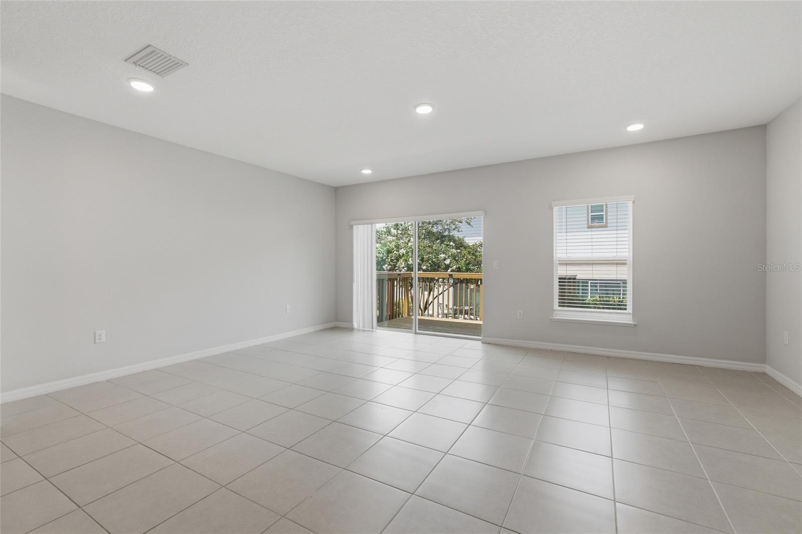 HAMPTON HILLS SOUTH PH 03 - Residential