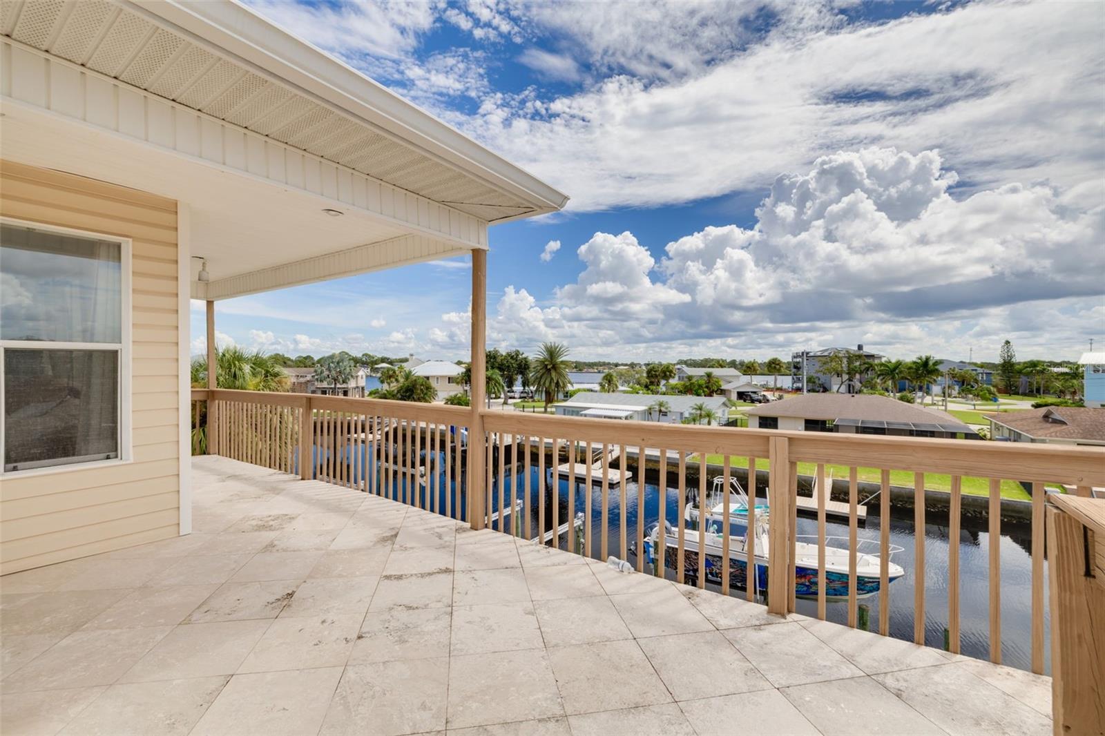 HARBOR ISLES - Residential