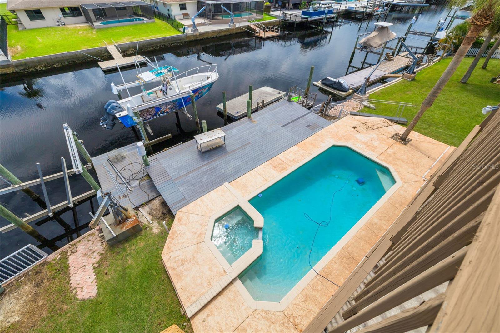 HARBOR ISLES - Residential