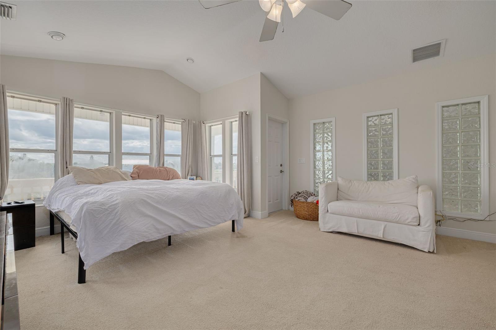 HARBOR ISLES - Residential