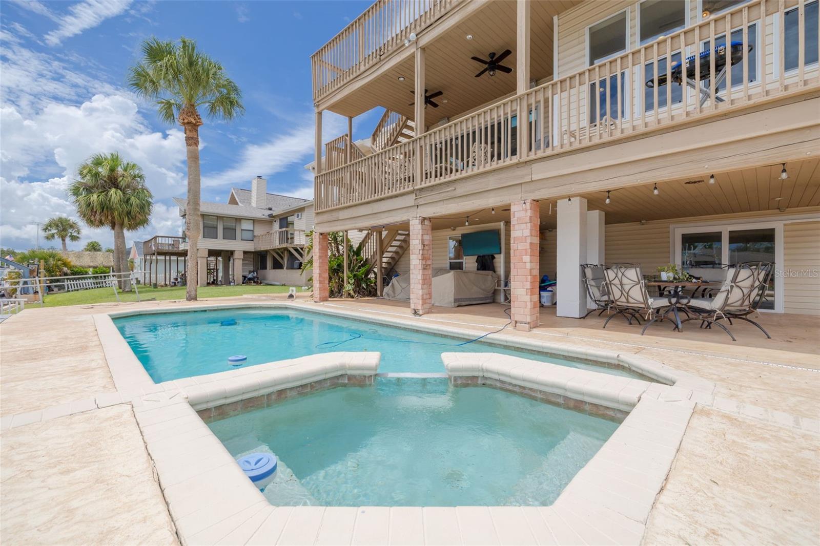 HARBOR ISLES - Residential