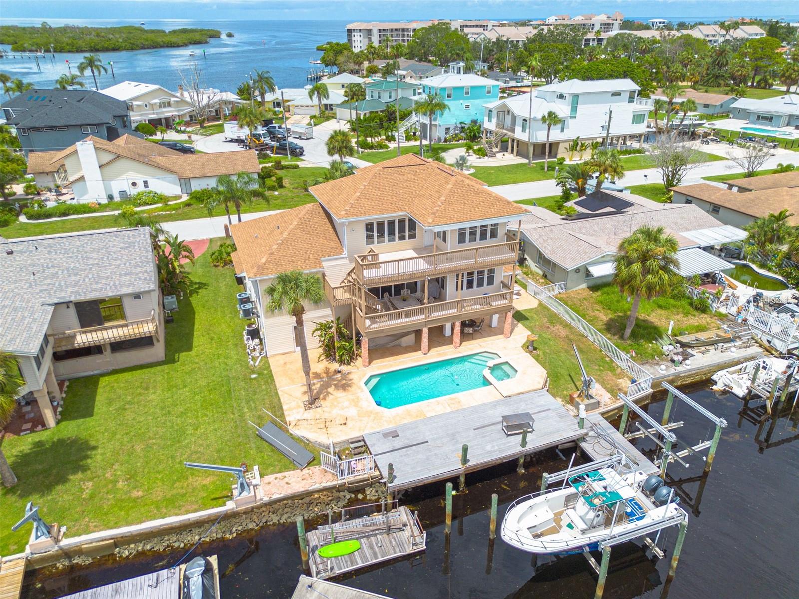 HARBOR ISLES - Residential
