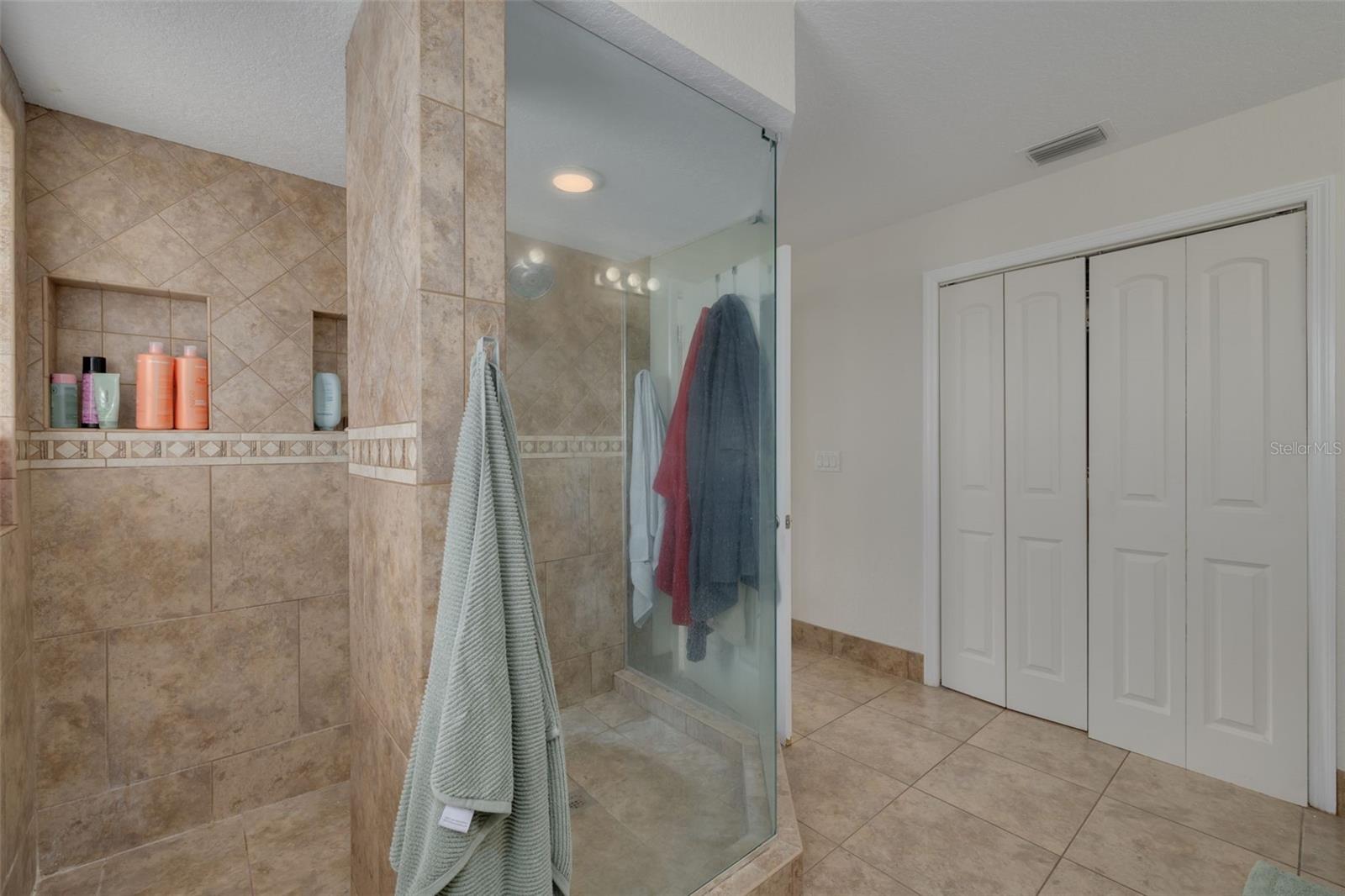 HARBOR ISLES - Residential