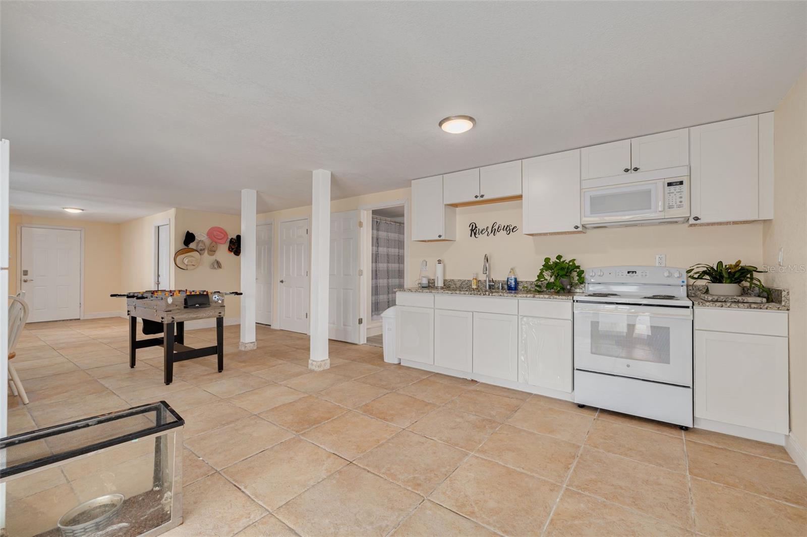 HARBOR ISLES - Residential