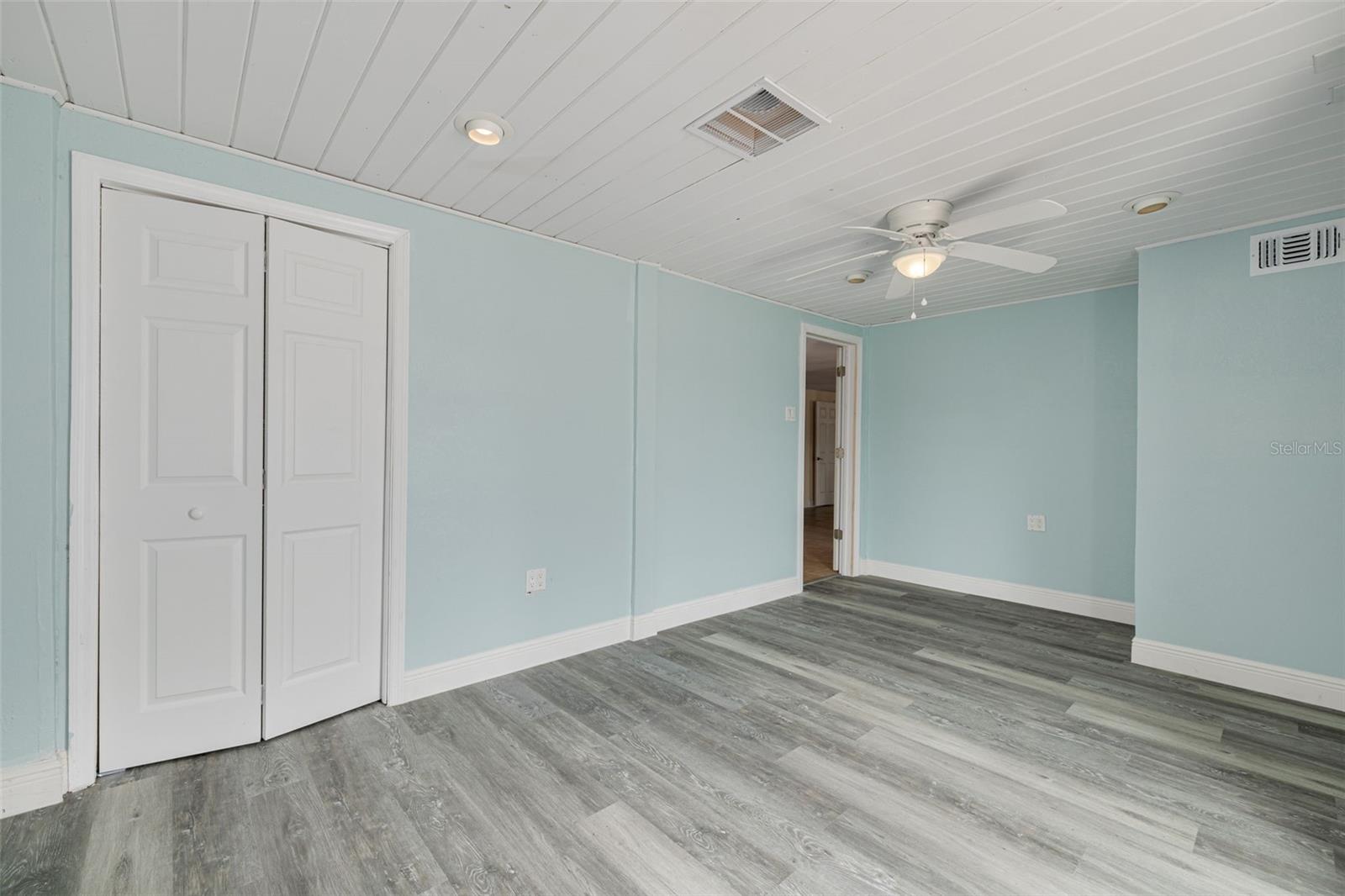 HARBOR ISLES - Residential