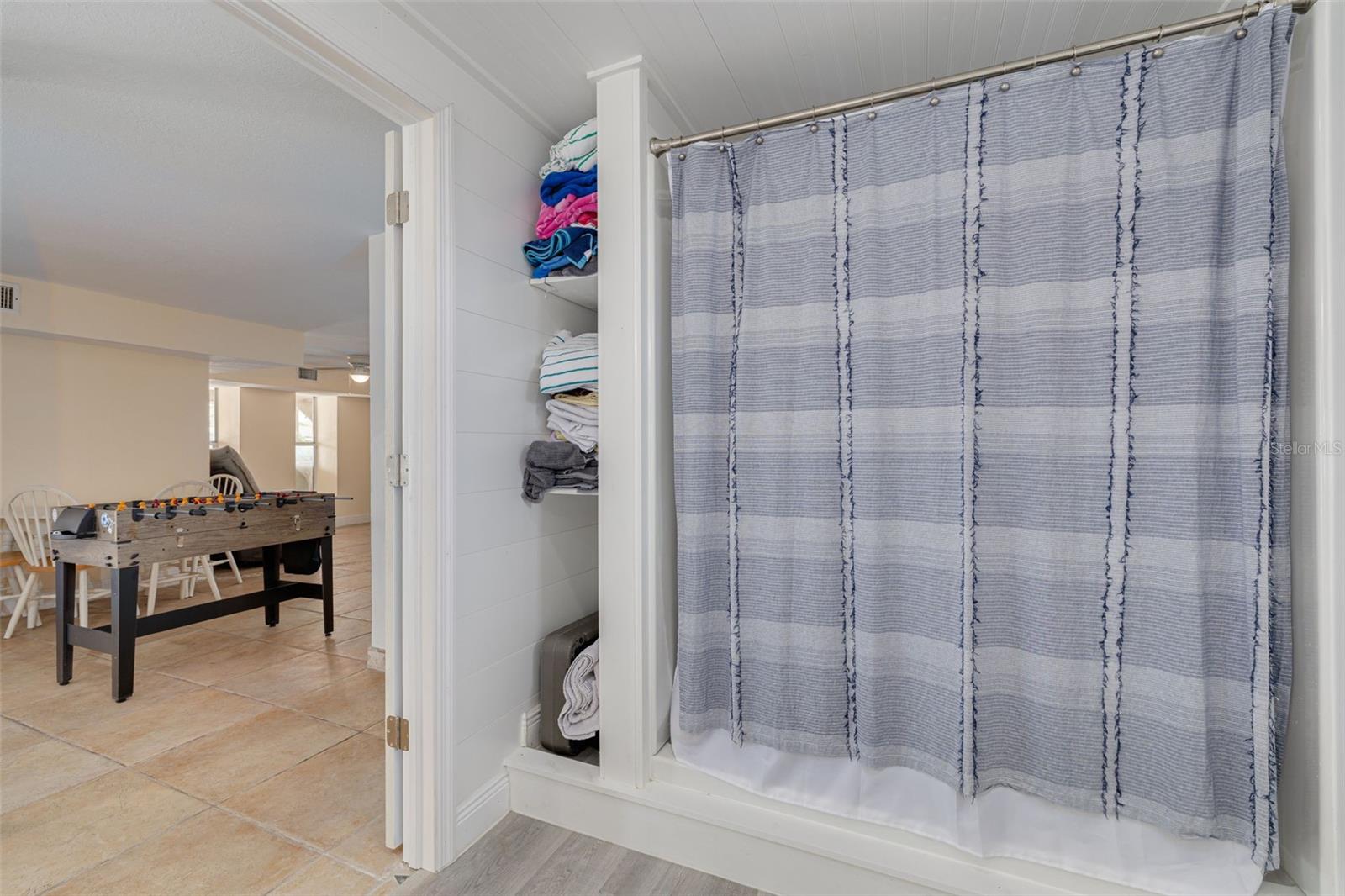 HARBOR ISLES - Residential