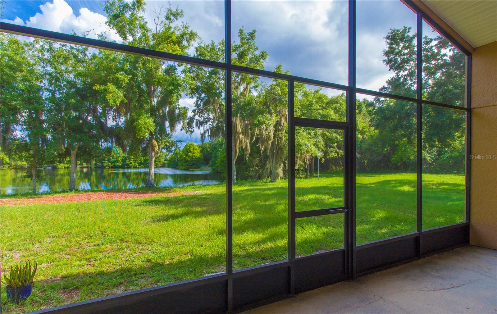 FORTUNE LAKES - Residential
