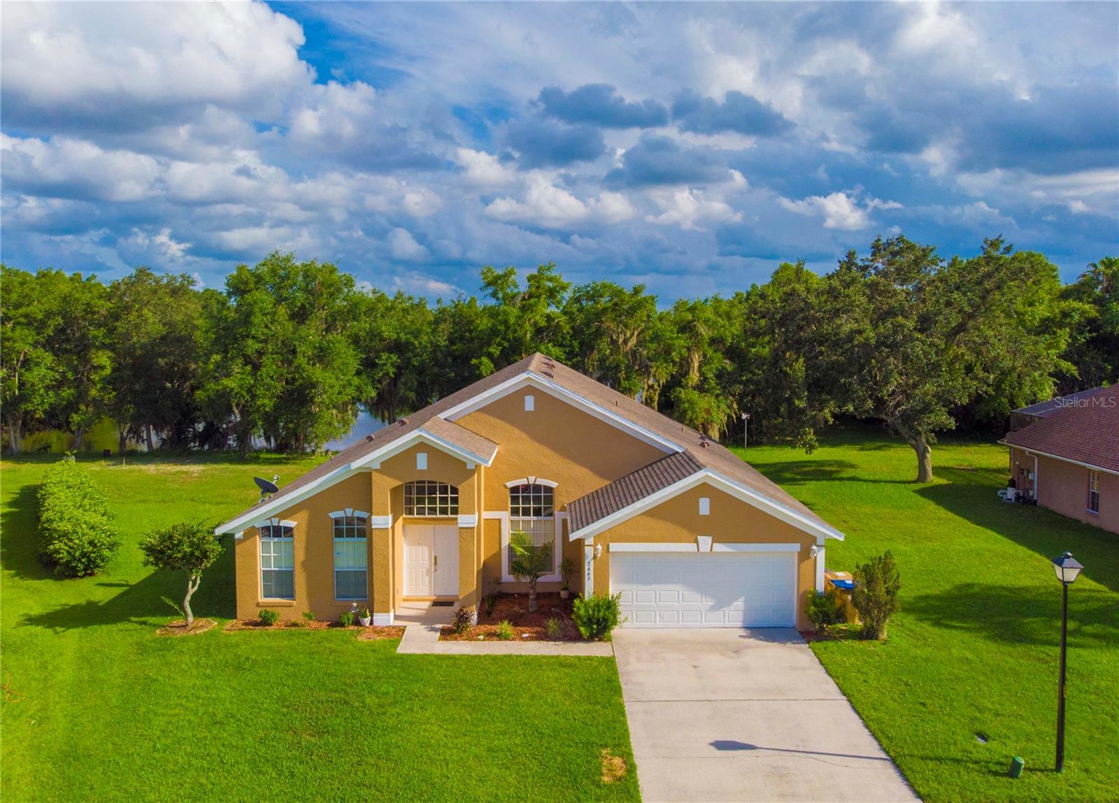 FORTUNE LAKES - Residential