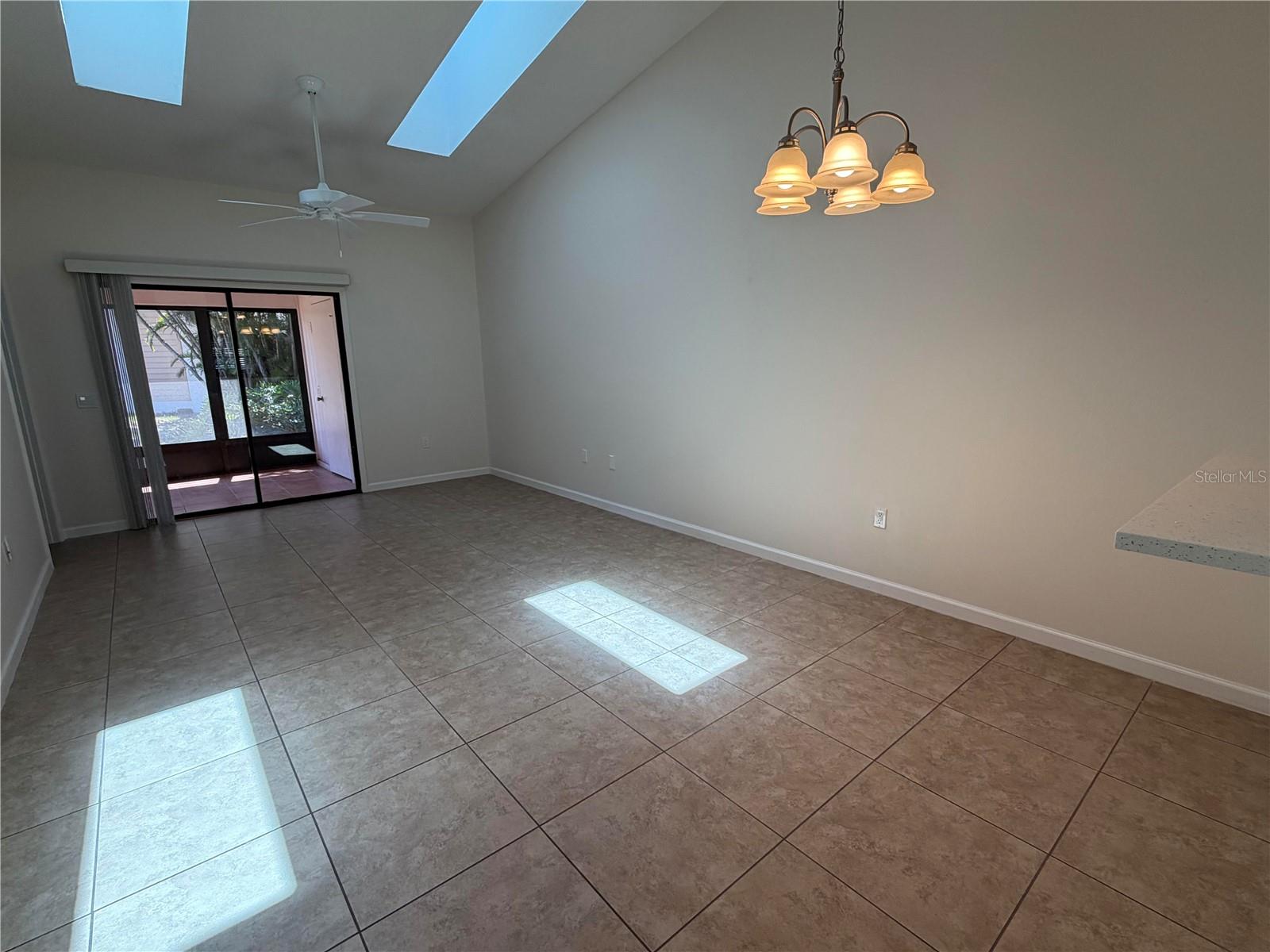 MORNINGSIDE PH IV - Residential Lease