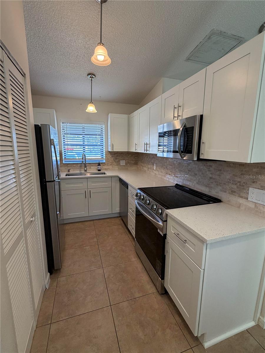 MORNINGSIDE PH IV - Residential Lease
