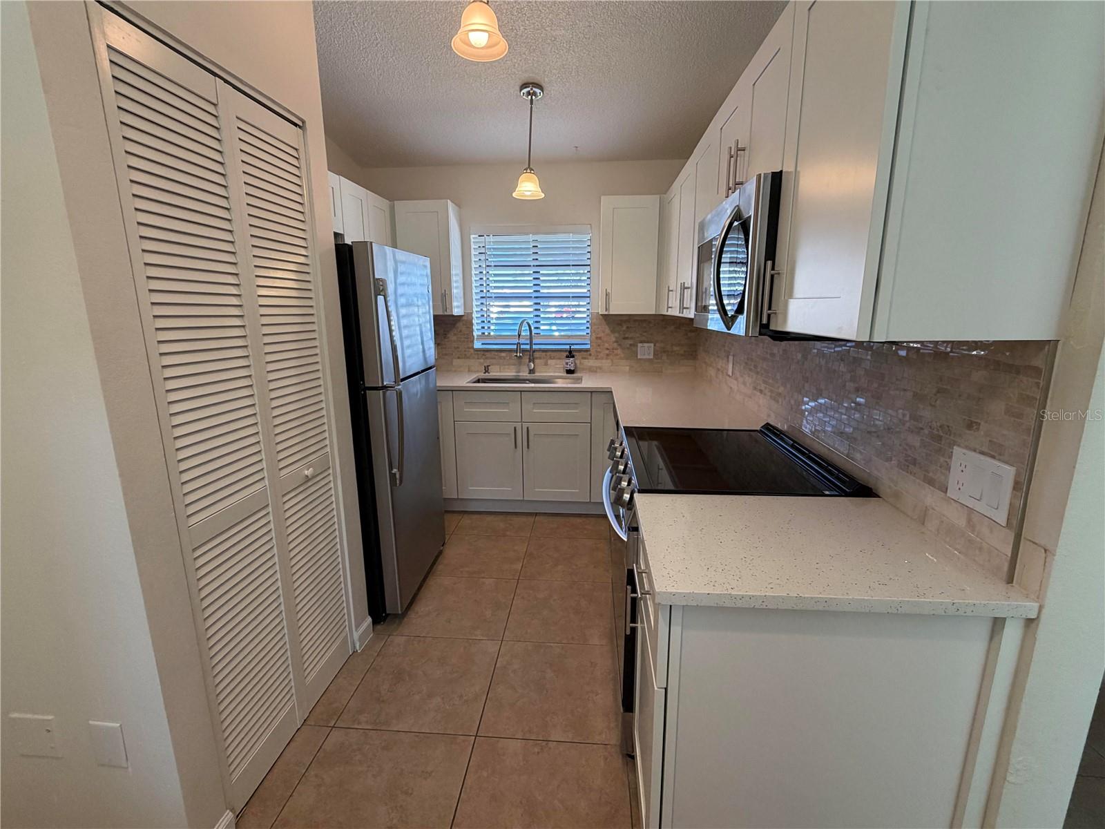 MORNINGSIDE PH IV - Residential Lease