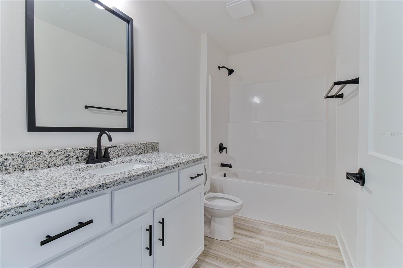 BRIARWOOD - Residential