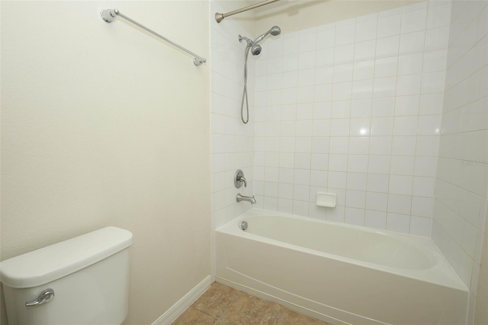 LAKESHORE AT NARCOOSSEE PH 1 - Residential