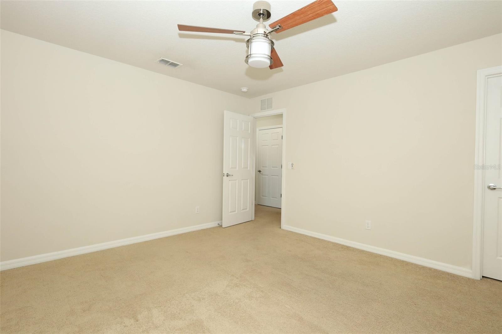 LAKESHORE AT NARCOOSSEE PH 1 - Residential