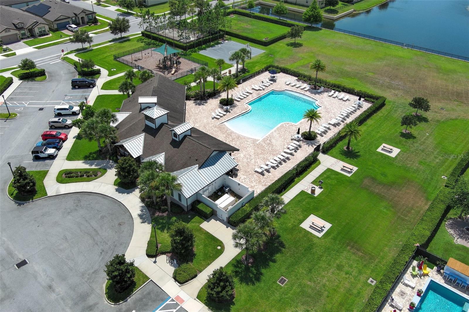 LAKESHORE AT NARCOOSSEE PH 1 - Residential