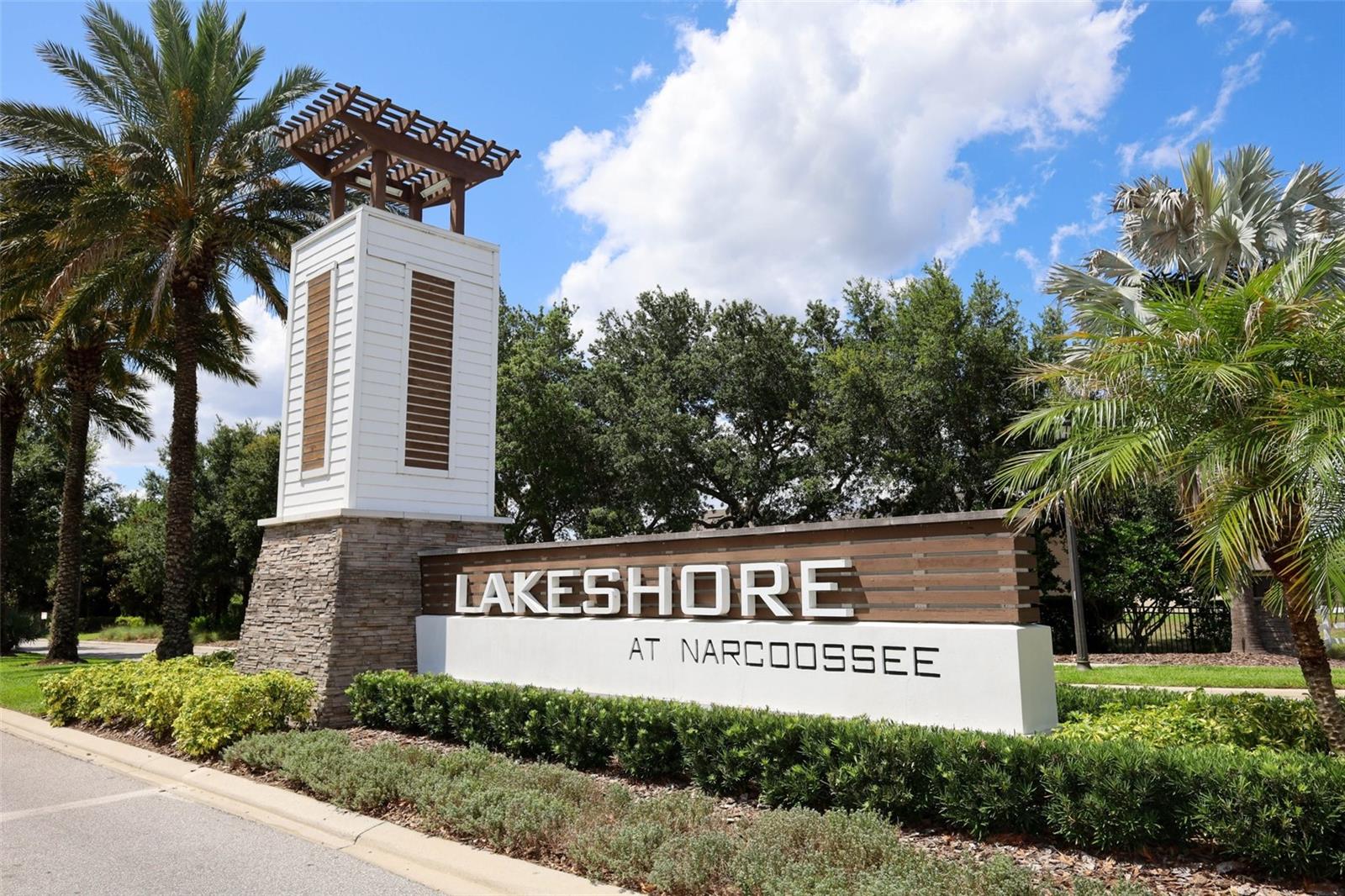 LAKESHORE AT NARCOOSSEE PH 1 - Residential