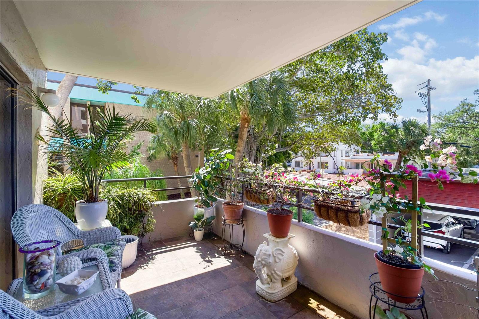 THE RIVERVIEW - Residential
