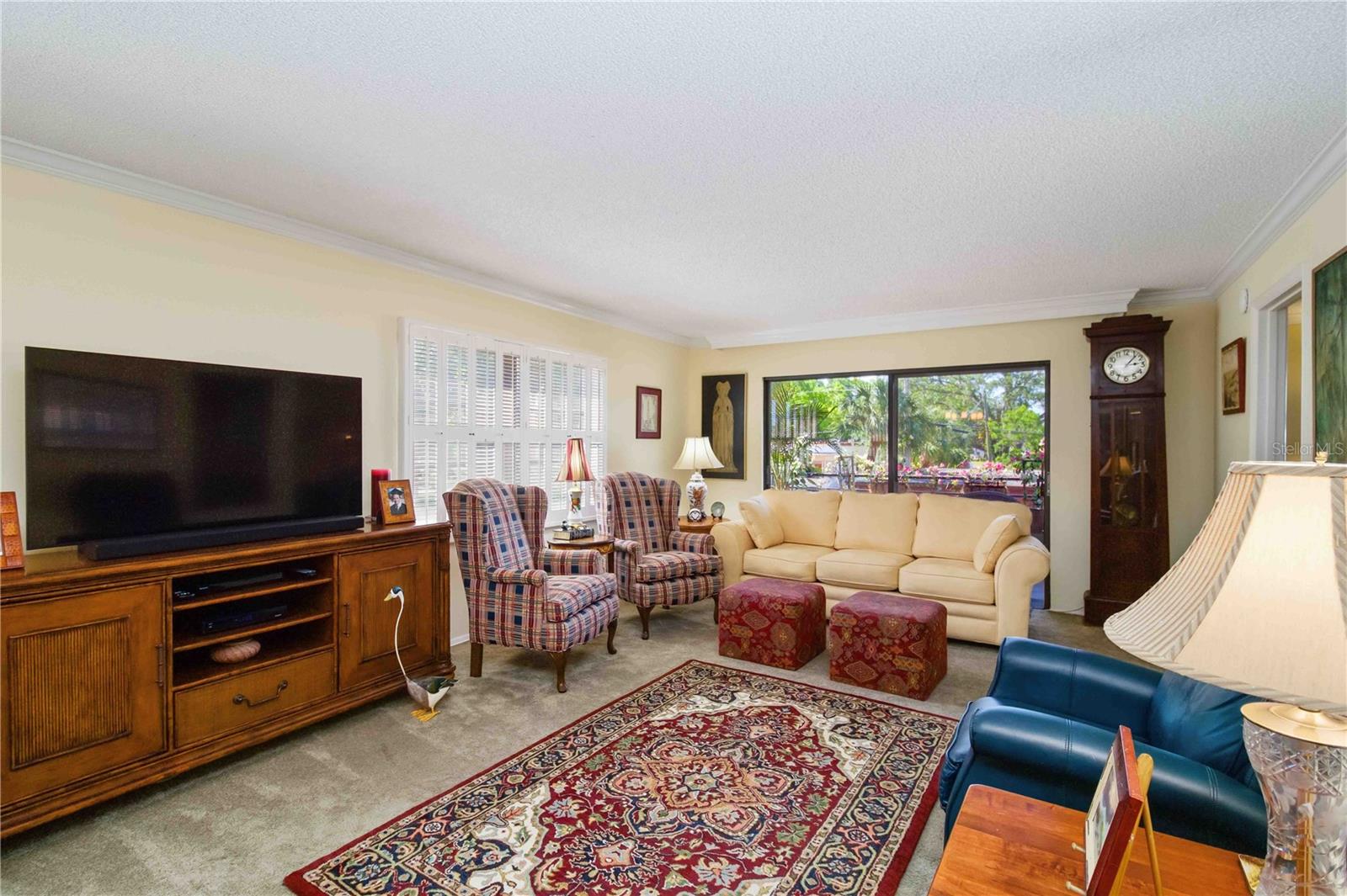 THE RIVERVIEW - Residential