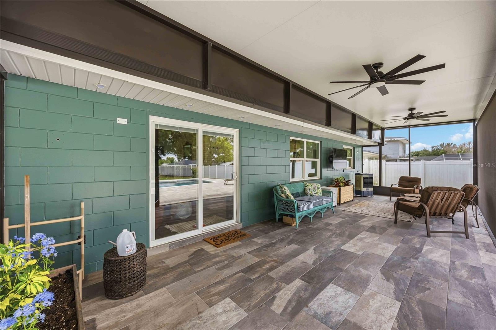 ELOISE WOODS EAST LAKE MARIAM UNIT - Residential
