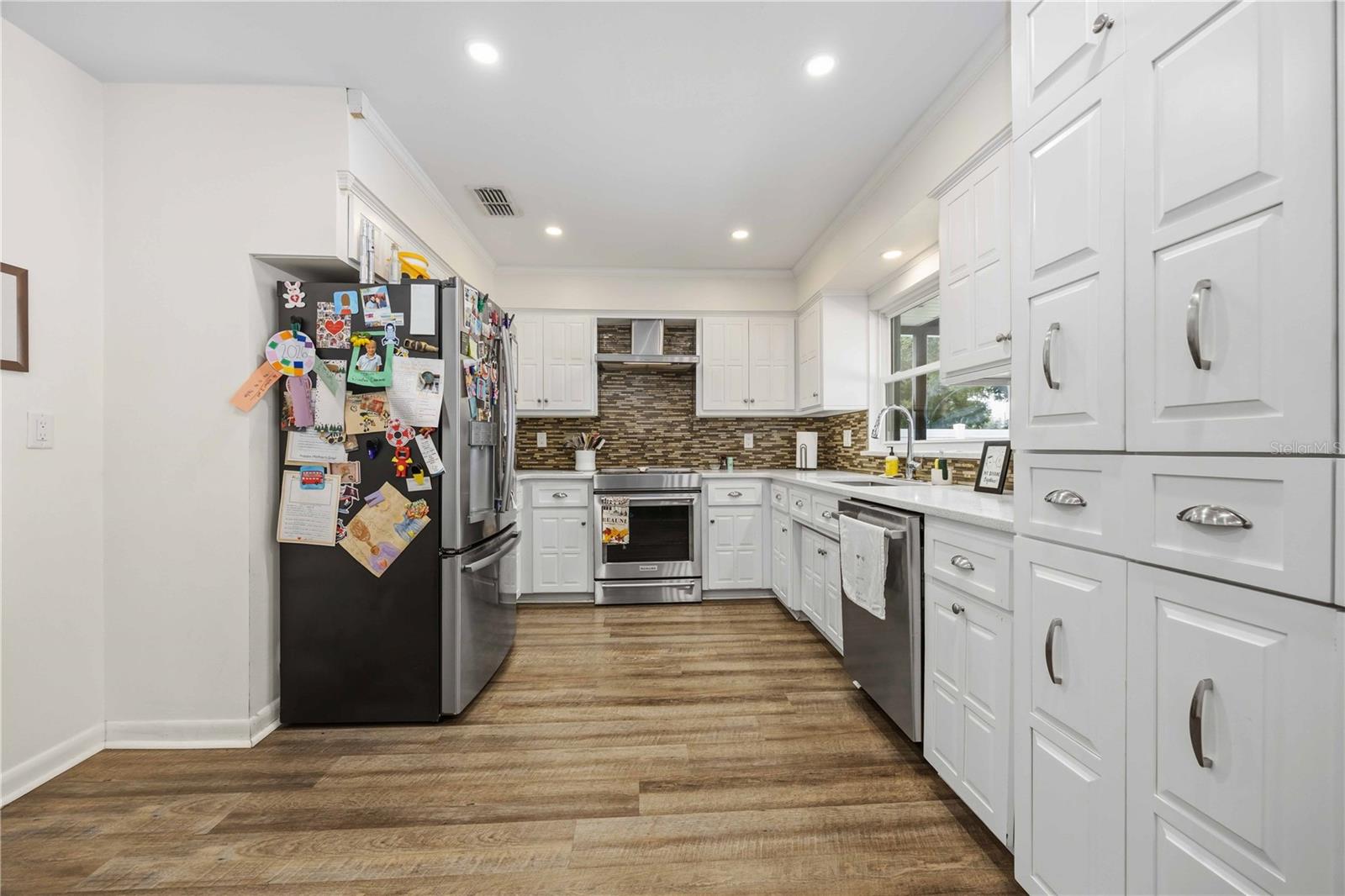 ELOISE WOODS EAST LAKE MARIAM UNIT - Residential