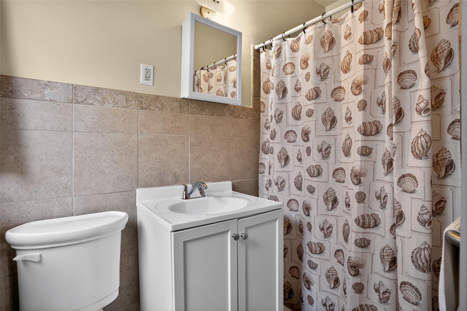 GARDENDALE UNIT 04 - Residential