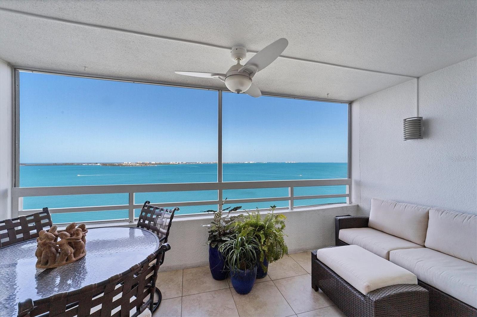 CONDO ON THE BAY TOWER II - Residential