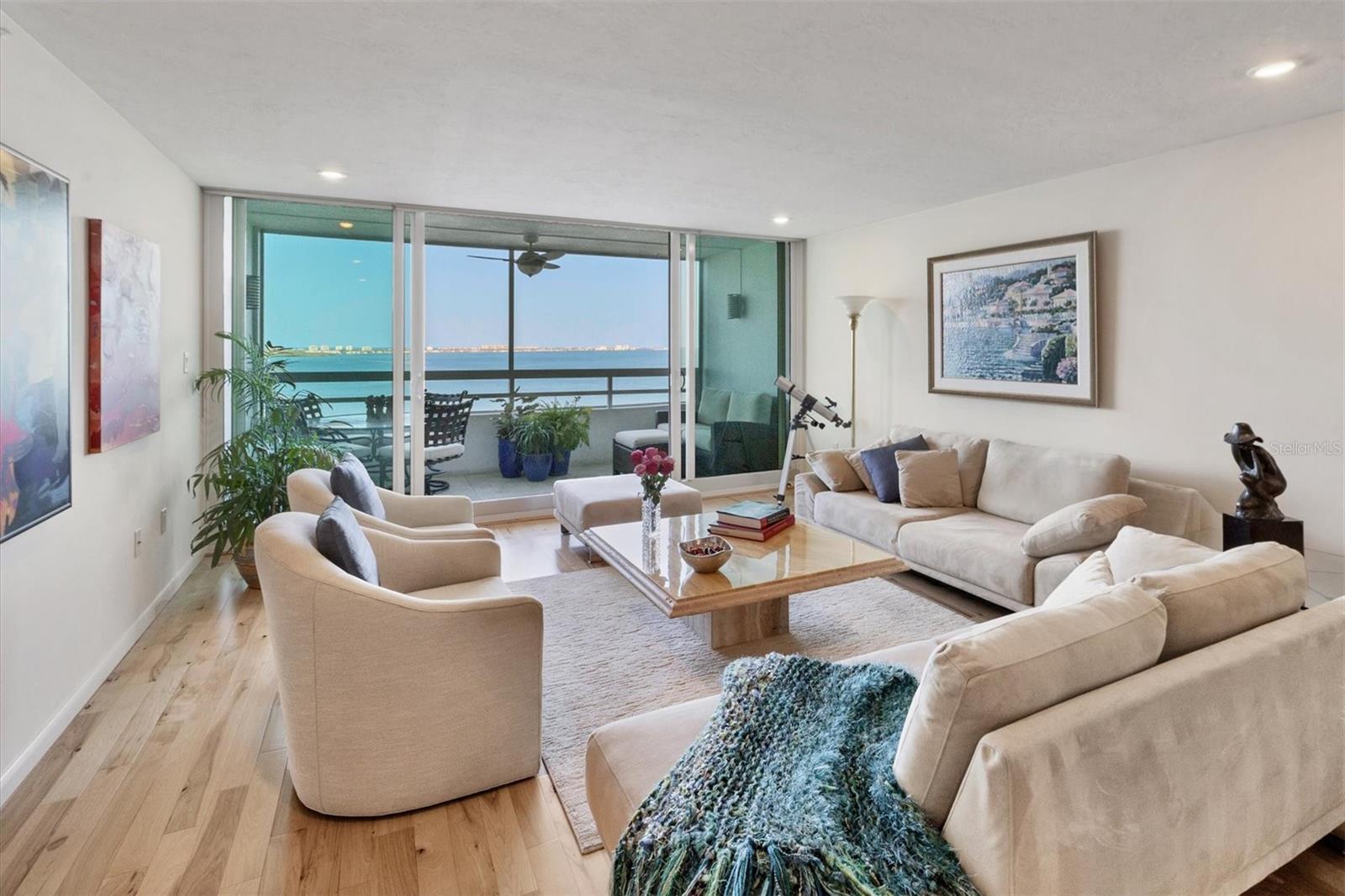 CONDO ON THE BAY TOWER II - Residential