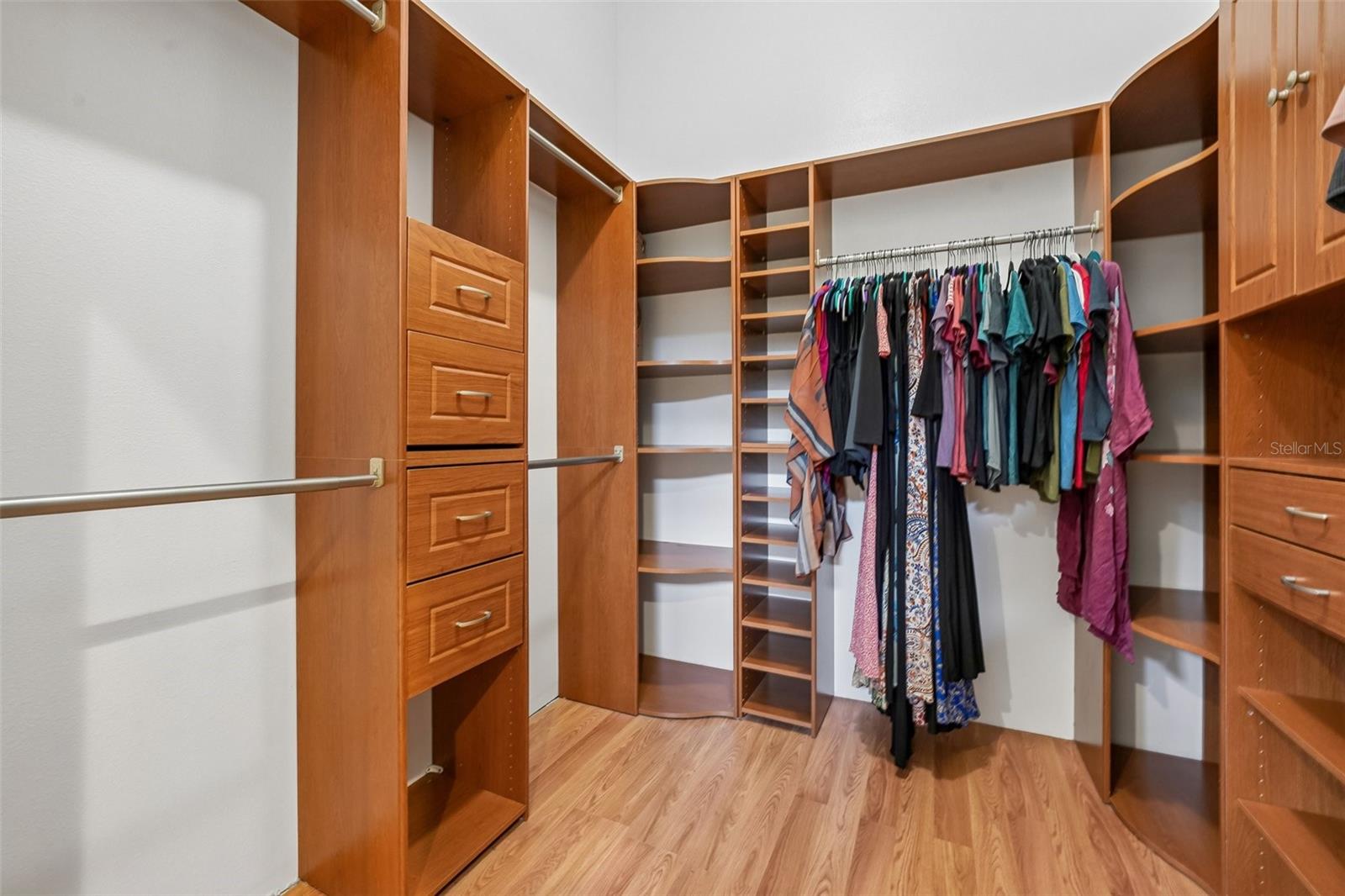 COLLINS ESTATES PH I - Residential