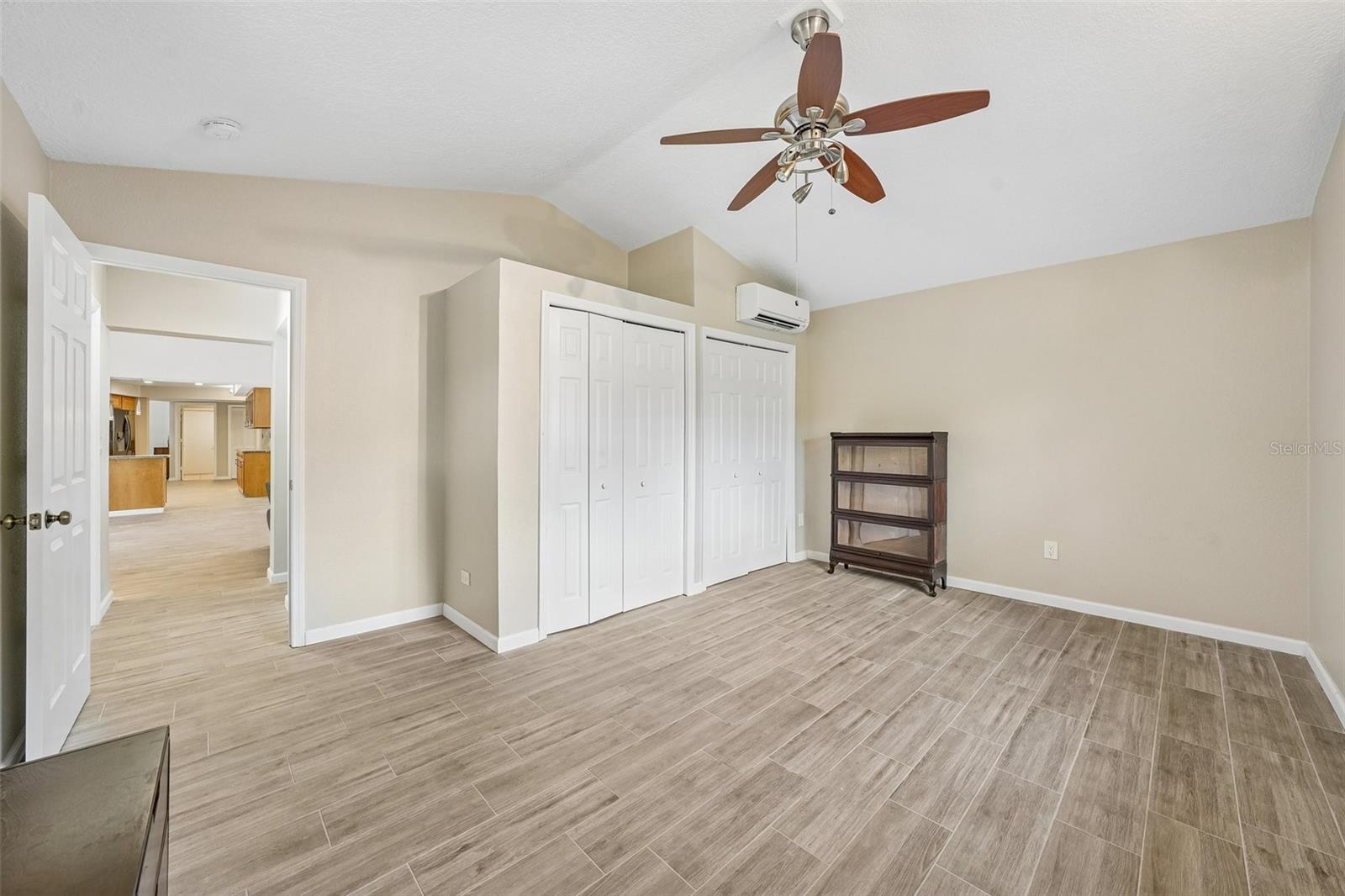 COLLINS ESTATES PH I - Residential