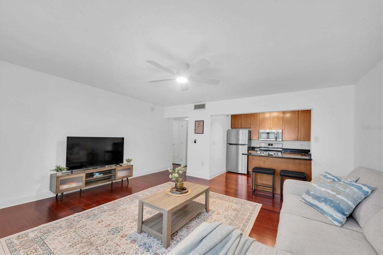 BAYBORO TOWER CONDO - Residential Lease