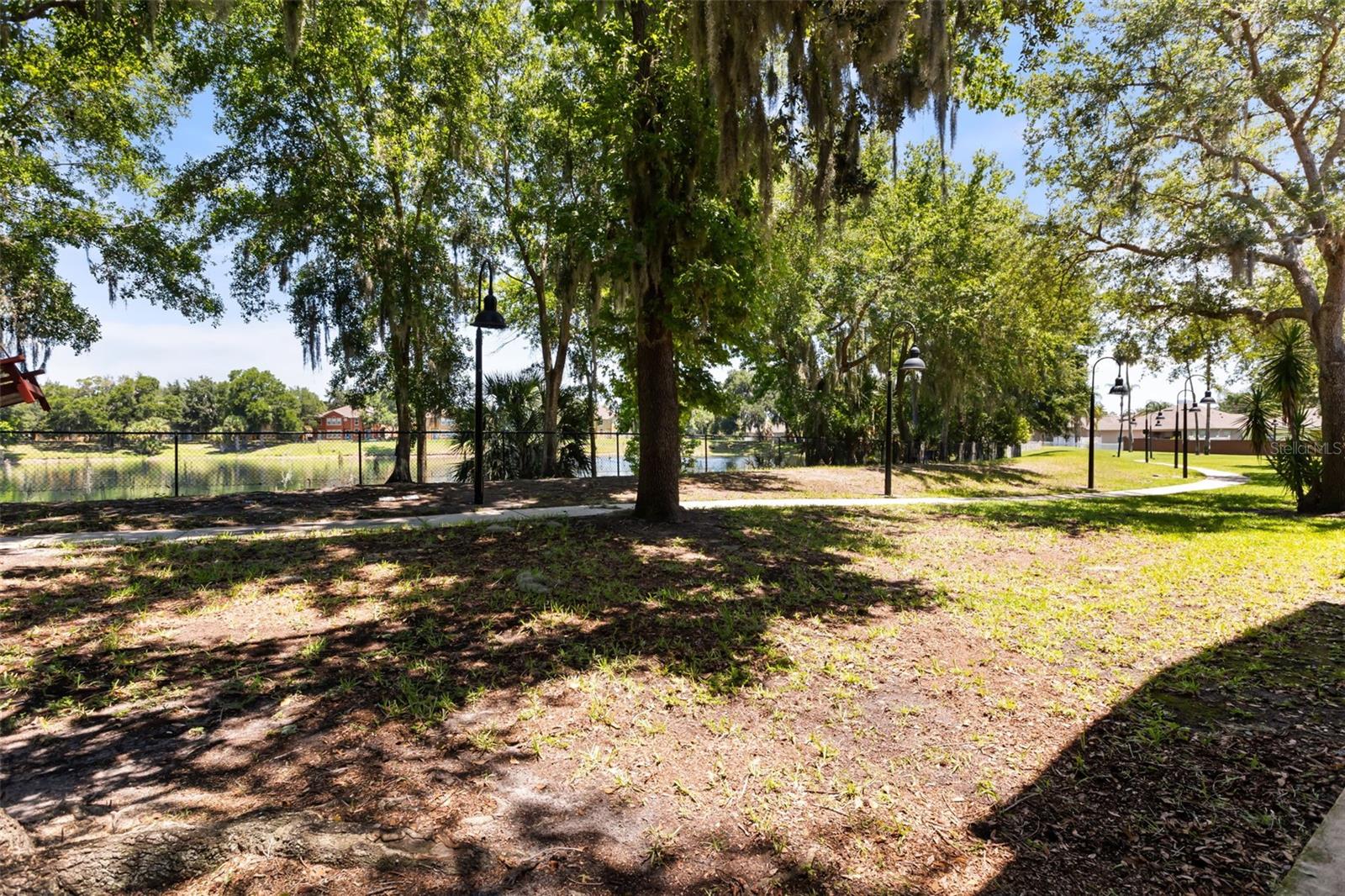 MAGNOLIA CLUB - Residential