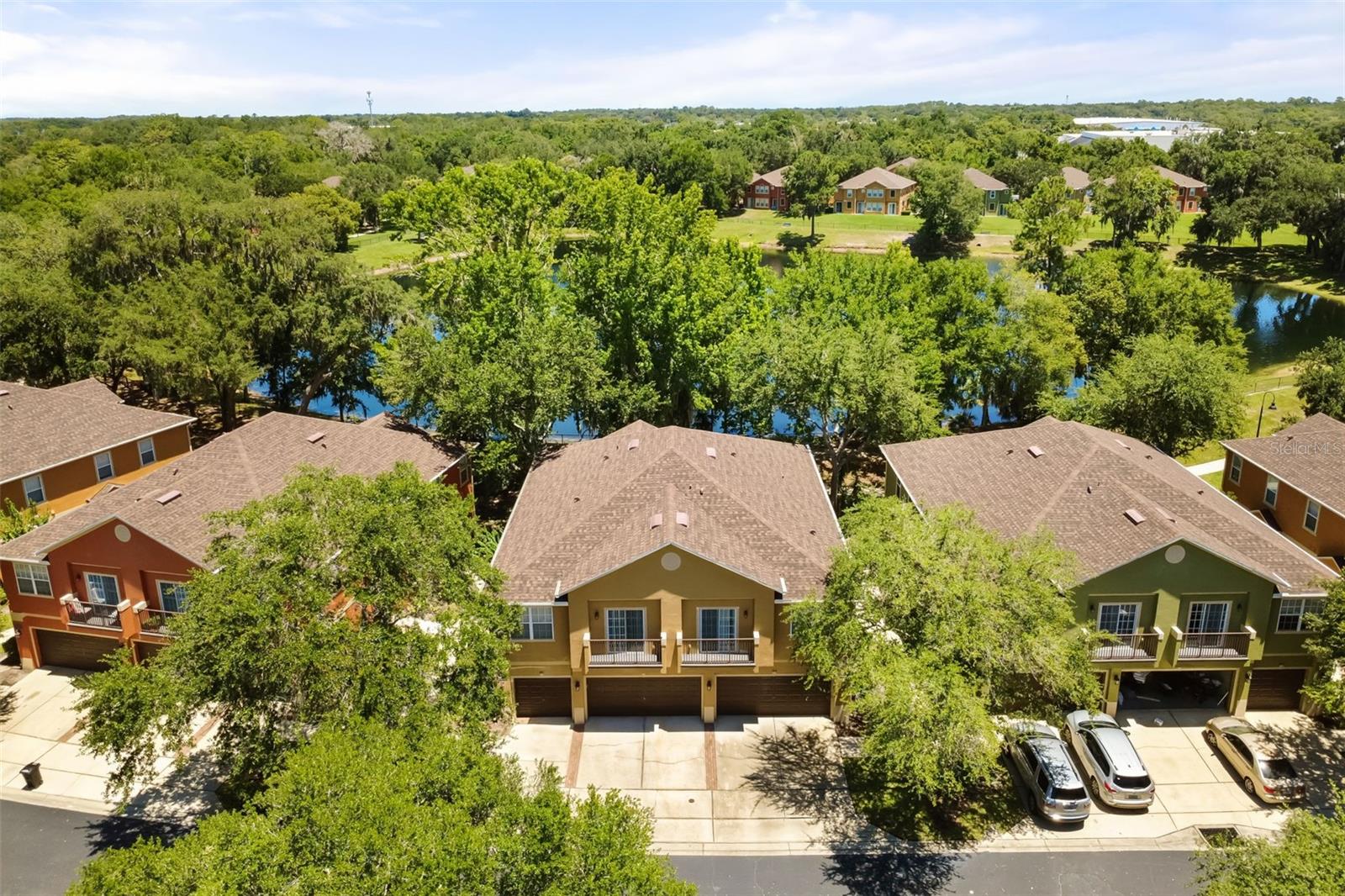 MAGNOLIA CLUB - Residential