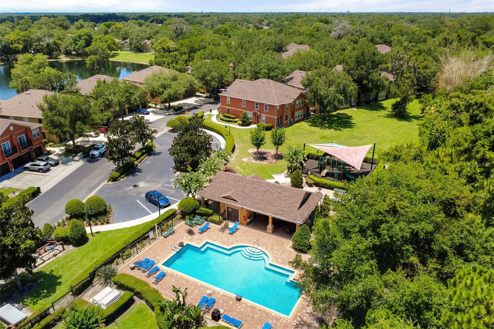 MAGNOLIA CLUB - Residential