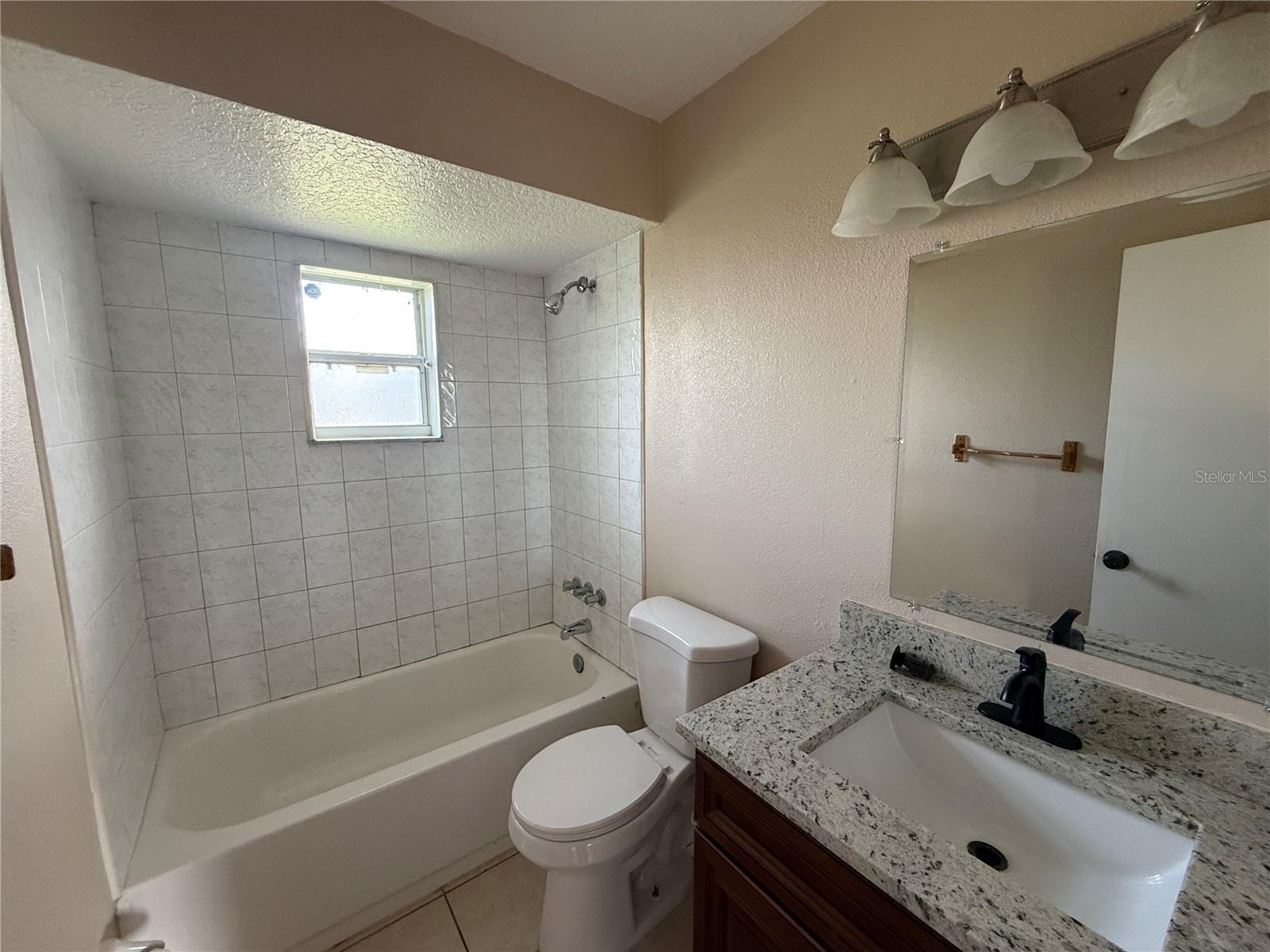 BVL UNIT 6 1ST ADD - Residential Lease