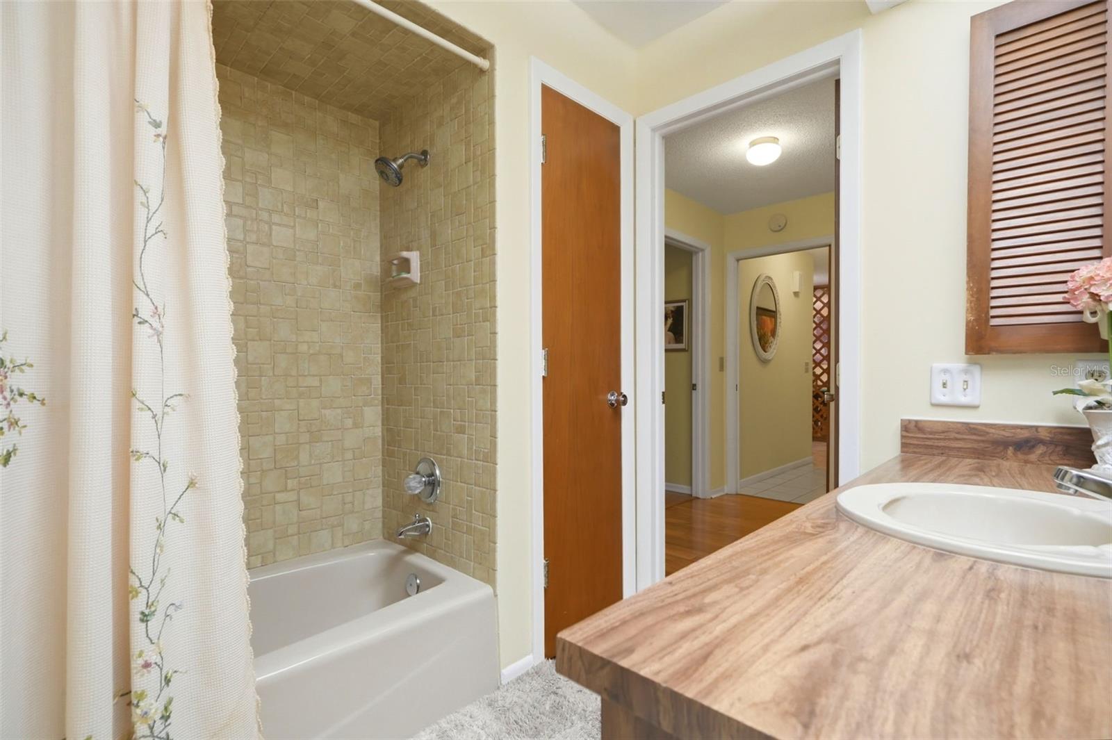 TANGLEWOOD EAST - Residential