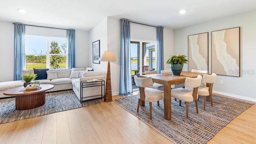 BELLA LAGO - Residential