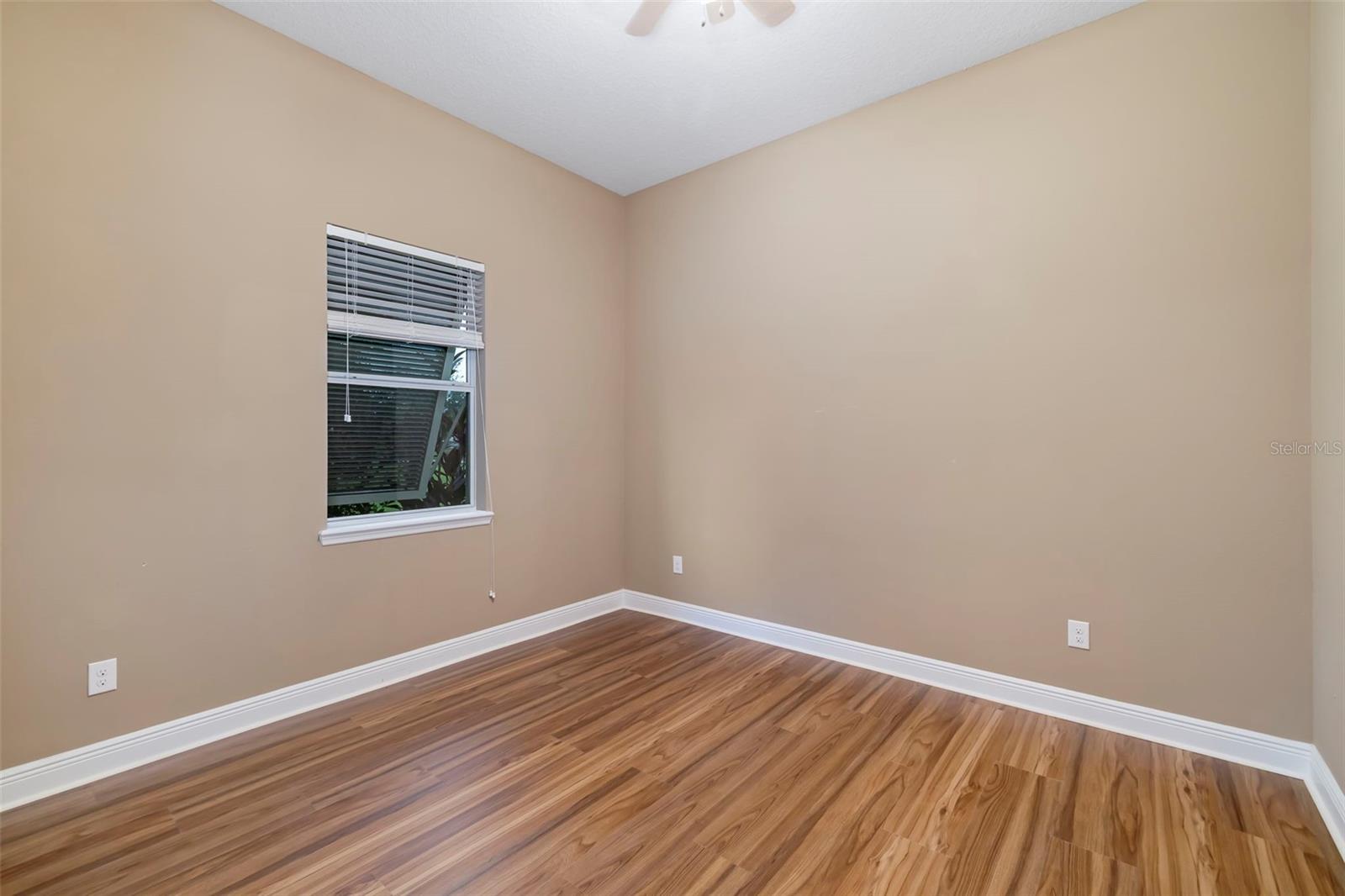 REGENT LAKE - Residential