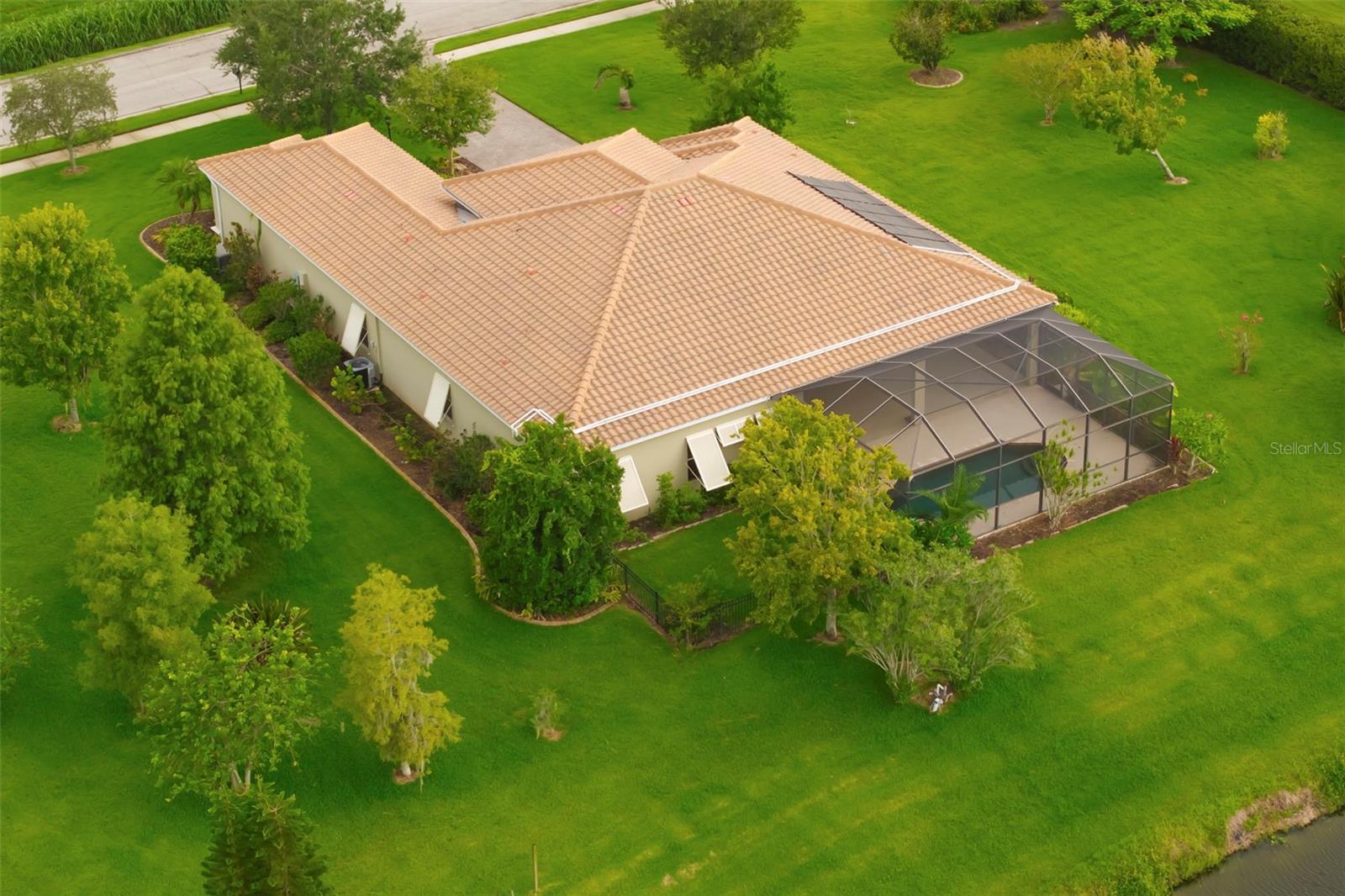 REGENT LAKE - Residential