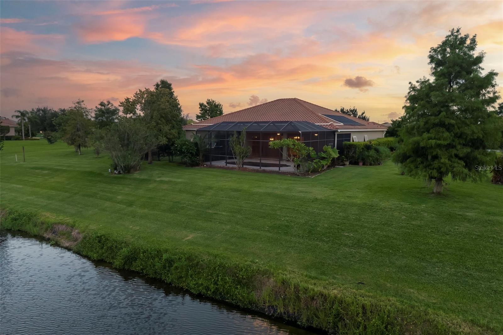 REGENT LAKE - Residential