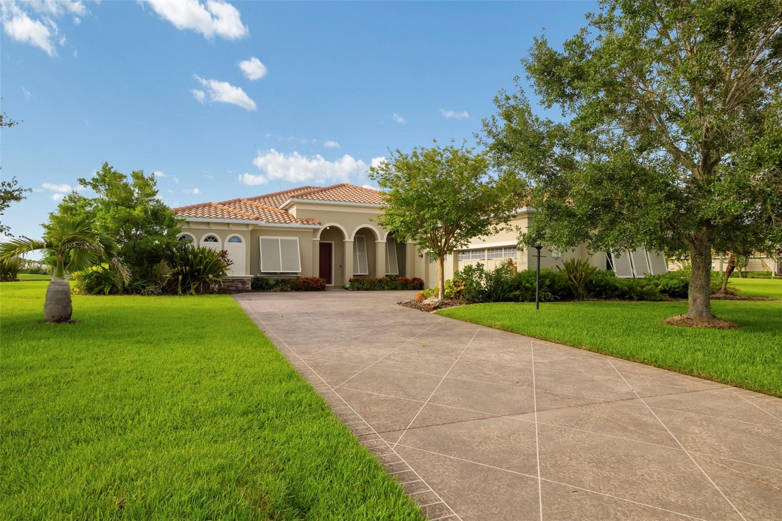 REGENT LAKE - Residential