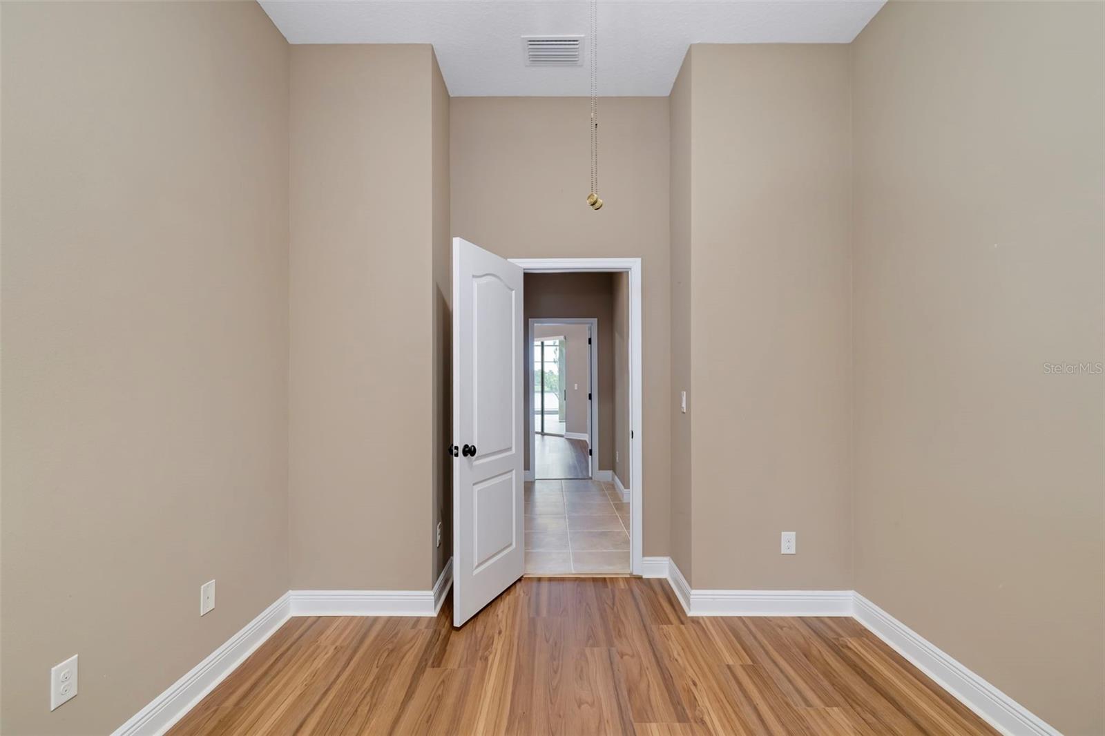 REGENT LAKE - Residential
