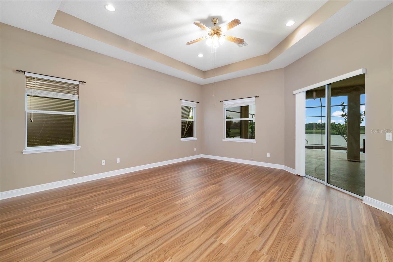 REGENT LAKE - Residential