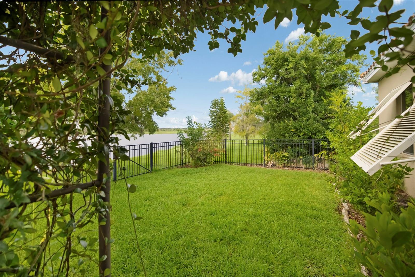 REGENT LAKE - Residential