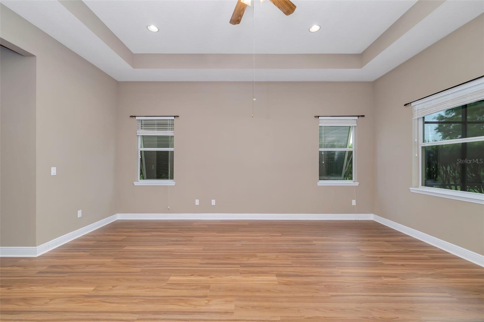 REGENT LAKE - Residential