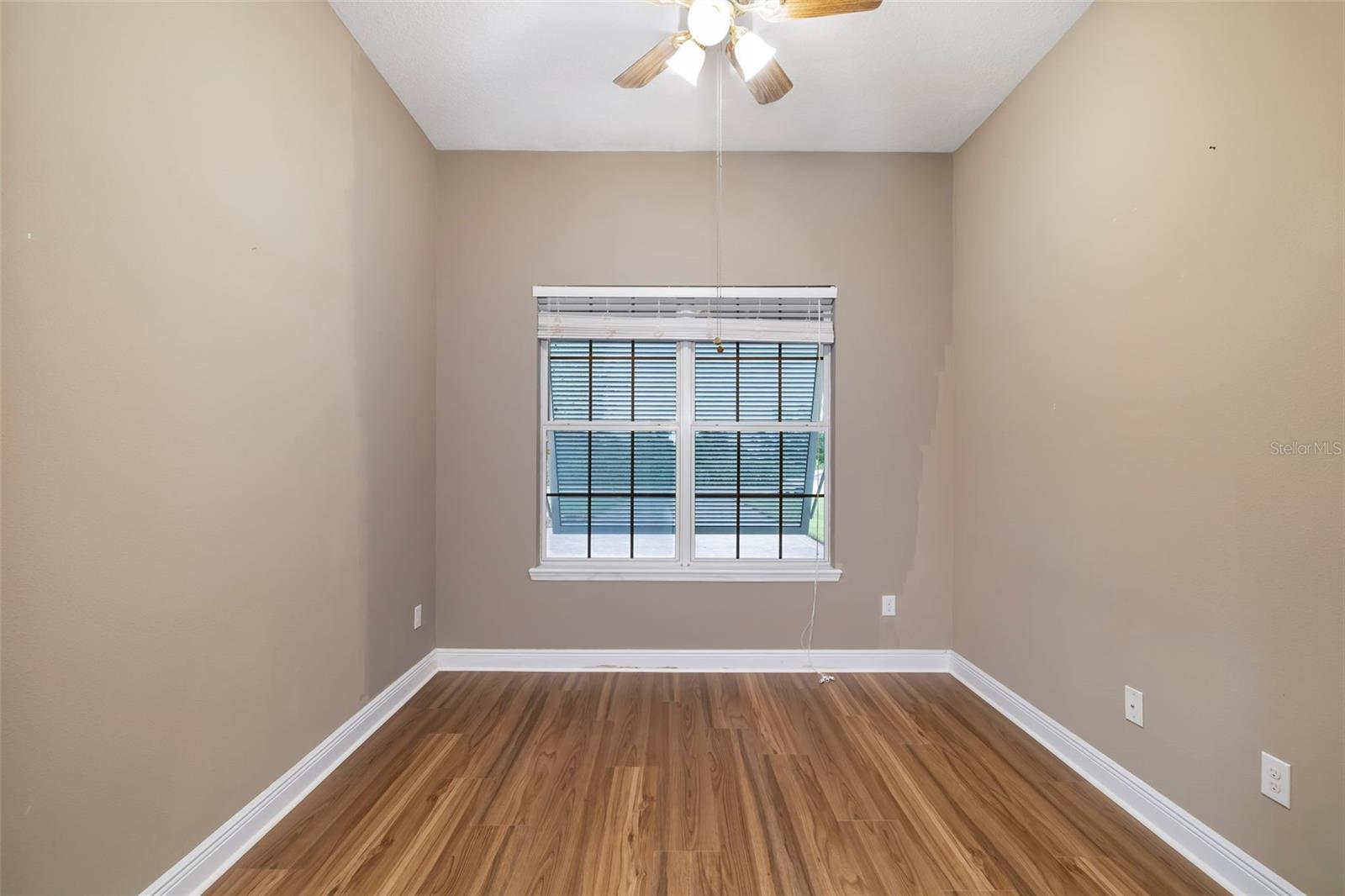 REGENT LAKE - Residential